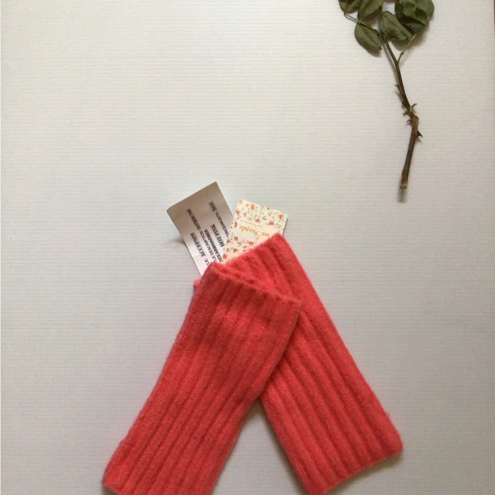 Free People Rose arm warmers